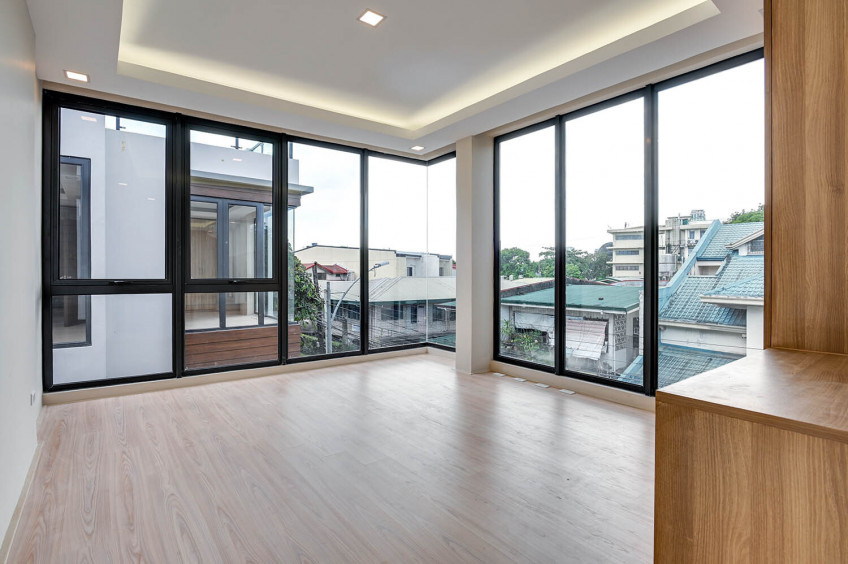 Teachers Village Townhouse For Sale In Quezon City, Near Ateneo, Up Diliman