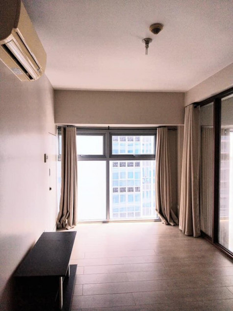 Condominium For Sale In Eastwood Le Grand 3