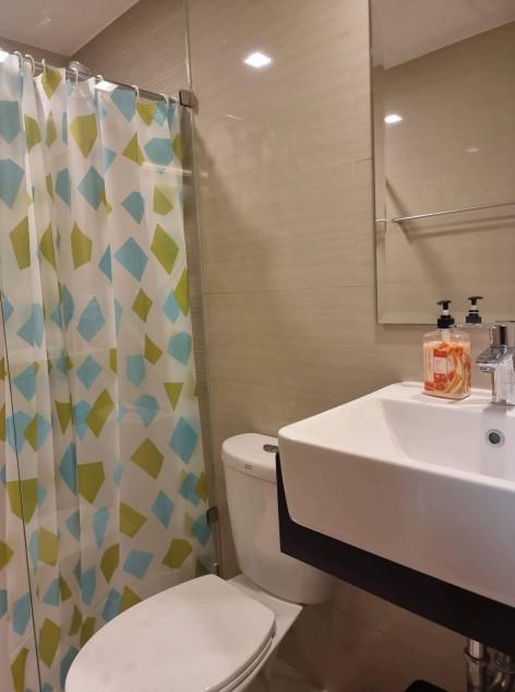 Condominium For Sale In Viceroy Residences, Mckinley Hill