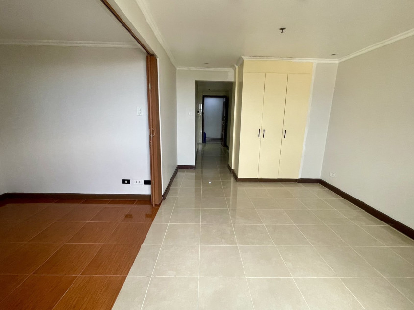 Condominium For Sale In Valencia Hills