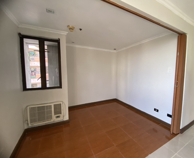 Condominium For Sale In Valencia Hills