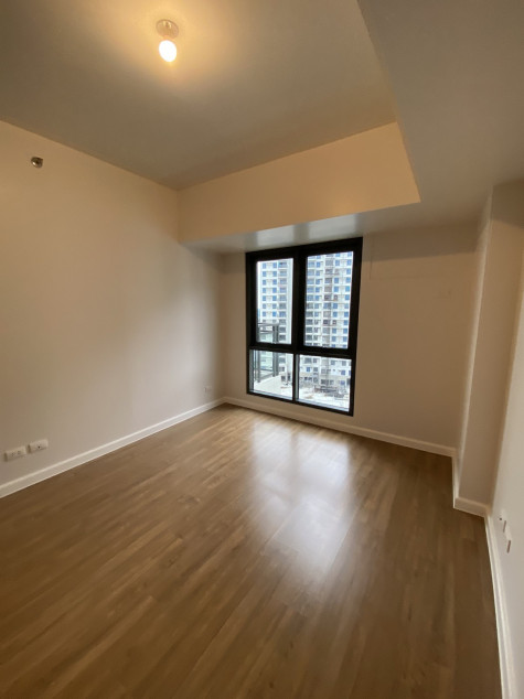 Condominium For Sale In Viento At Cerca Alabang