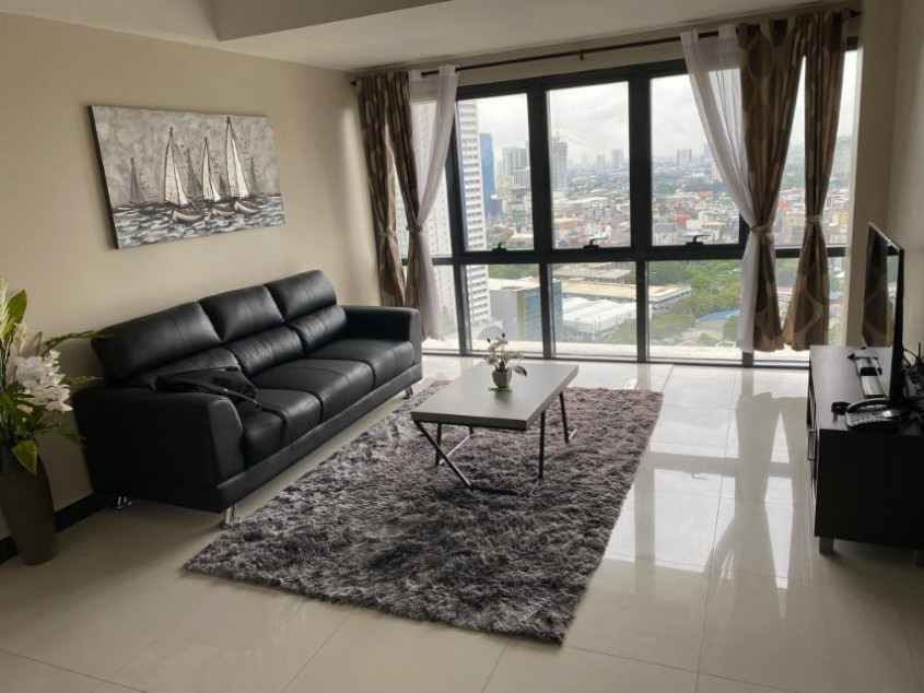 Condominium For Sale In Salcedo Skysuites