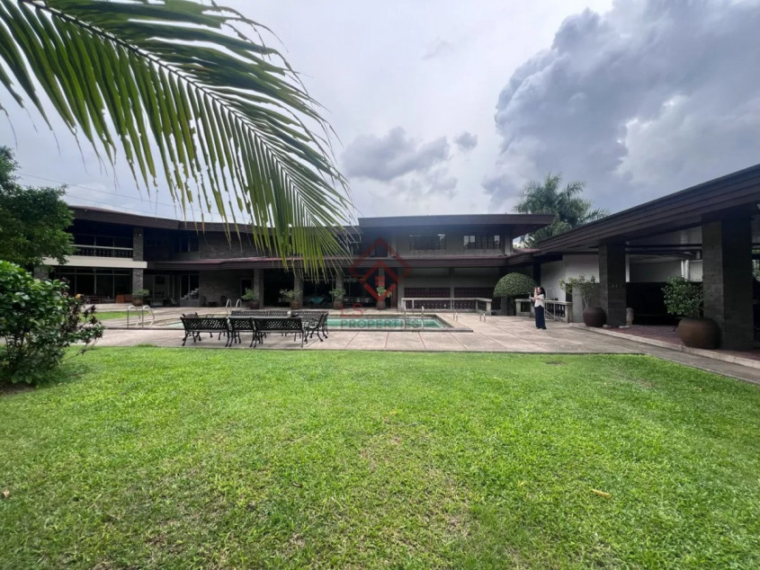 For Sale New In The Market! Big Cut Mid Century House In Greenhills West