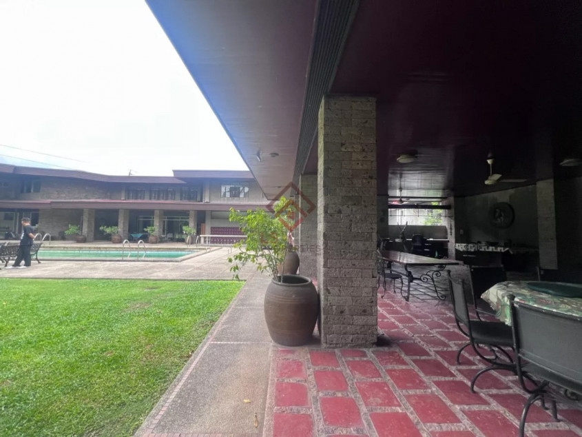 For Sale New In The Market! Big Cut Mid Century House In Greenhills West