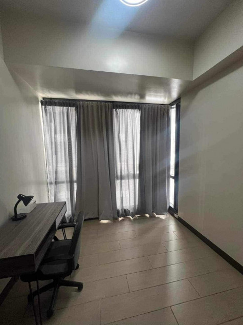 3 BR Unit at Florence Mckinley BGC