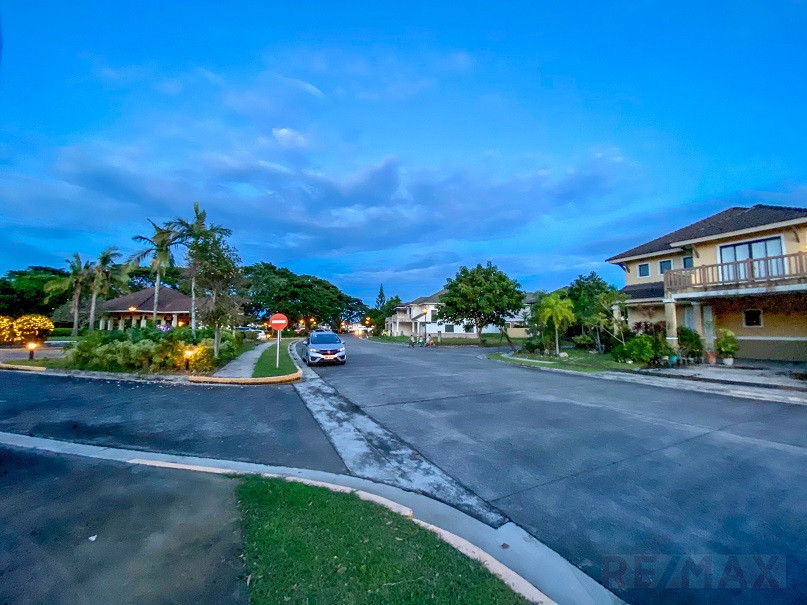 For Sale: Residential Lot In Verdana Homes, Mamplasan