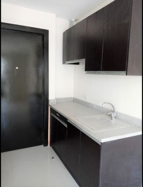 Code 286 Condo For Sale In Bamboo Bay In Hernan Cortes Mandaue City