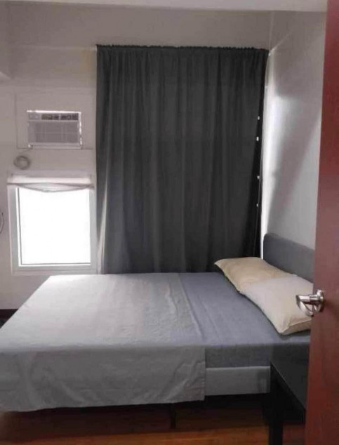 Clean Title RFO Furnished 1BR For Sale At Paseo De Roces Legazpi Village Makati