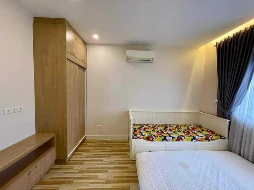 Spacious 4-br House With Jacuzzi Pool In Hacienda Royale, San Fernando