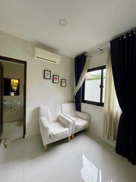 Spacious 4-br House With Jacuzzi Pool In Hacienda Royale, San Fernando