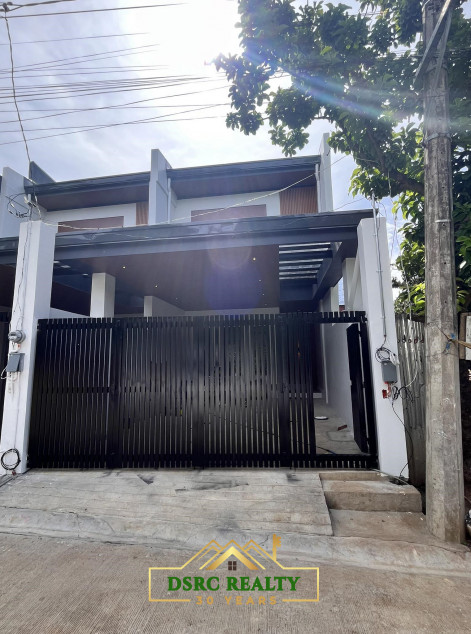 4 Bedrooms House And Lot Duplex For Sale In Kingsville Hills Subdivision, Upper Antipolo City