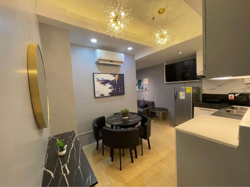 Fort Palm Springs Studio Next To Forbes Street