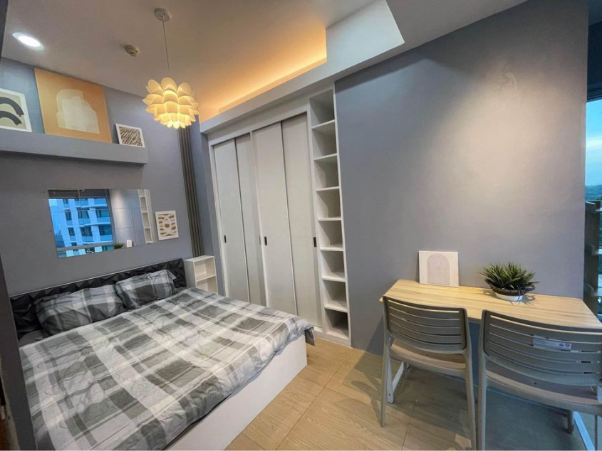 Fort Palm Springs Studio Next To Forbes Street