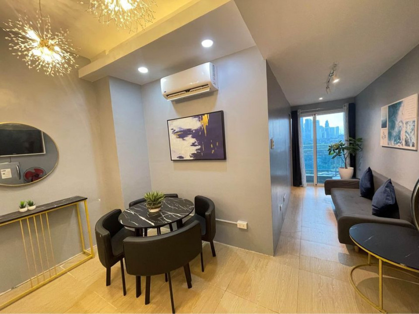 Fort Palm Springs Studio Next To Forbes Street