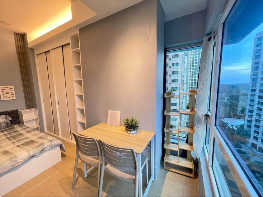 Fort Palm Springs Studio Next To Forbes Street