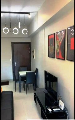 1BR unit for Sale @ Uptown Parksuites, Furnished with Parking Slot