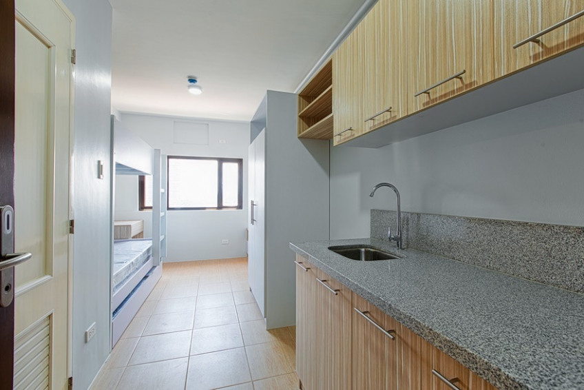Semi-furnished Studio Condo Unit For Sale In Alabang, Muntinlupa At Studio City – Tower 5
