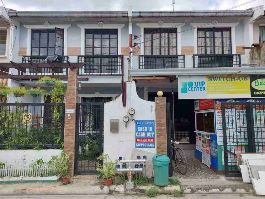 2 Units Townhouse & Lot for Sale in Deca Homes Lapu Lapu City