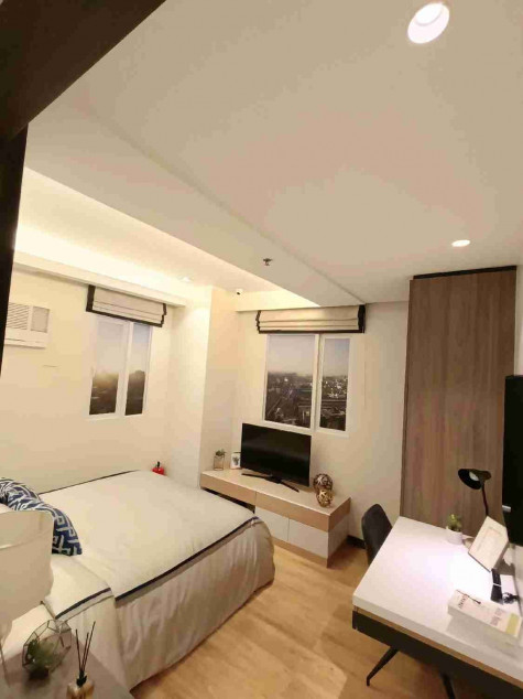 RFO 2-Bedroom + Parking Near La Salle Taft