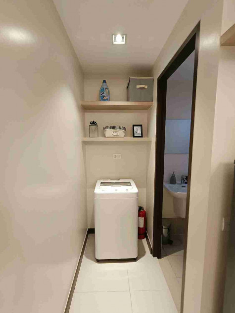 RFO 2-Bedroom + Parking Near La Salle Taft