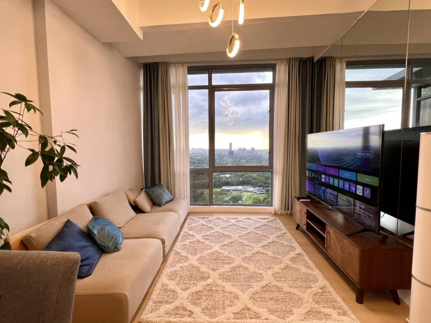 Below Zonal Value! 2 Bedroom Corner Unit for Sale in Bellagio, BGC, Taguig City