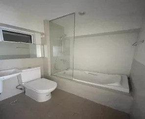 3 Bedrooms Bi-Level Unit for Sale in Fort Victoria, BGC, Taguig City