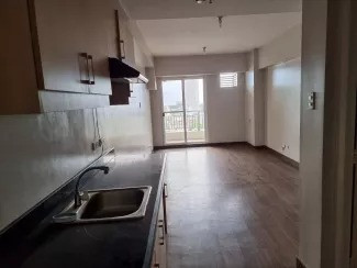 For Sale La Verti Studio Condo unit Facing Manila Bay Pasay