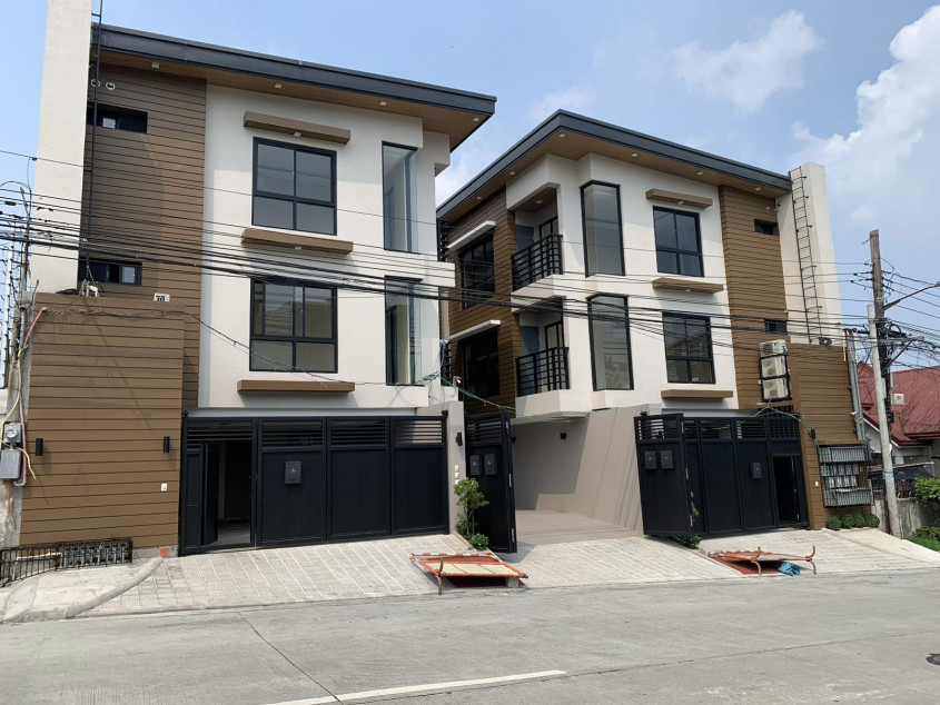 3 Storey Townhouse For Sale In Teachers Village, Quezon City