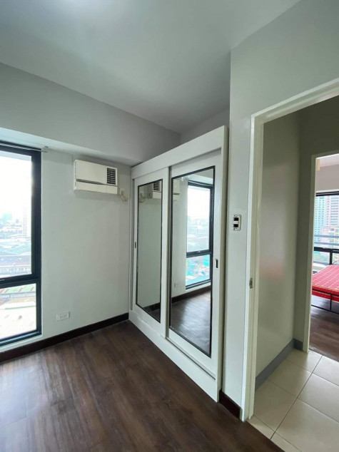 Clean Title RFO Furnished 3BR With Balcony For Sale At Flair Towers Mandaluyong