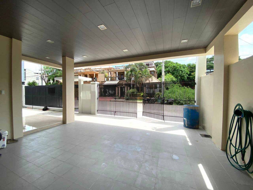 House And Lot For Sale In Geneva Gardens Nr Neopolitan Commonwealth Quezon City