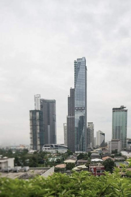 For Sale, Fully Furnished 1BR With Parking @ Trump Tower, Makati