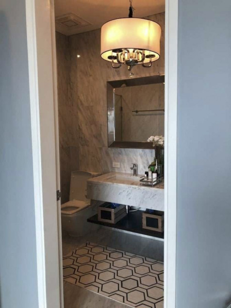 For Sale, Fully Furnished 1BR With Parking @ Trump Tower, Makati