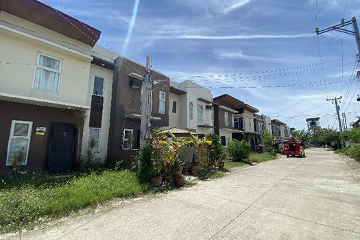 Property # 11644 House & Lot For Sale In Soong 1 Mactan Lapu-lapu City