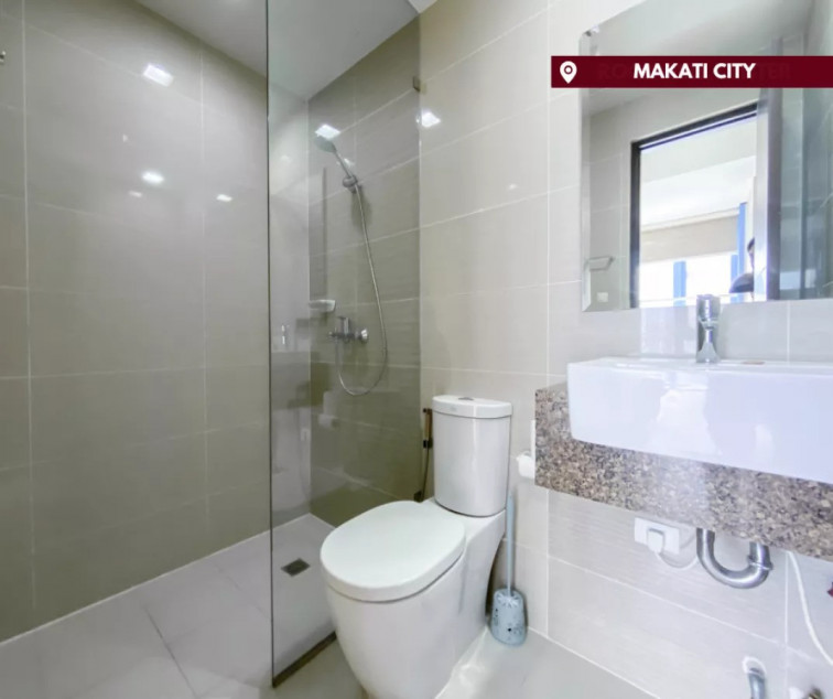 Another Good Deal 2BR In Salcedo Makati For Sale