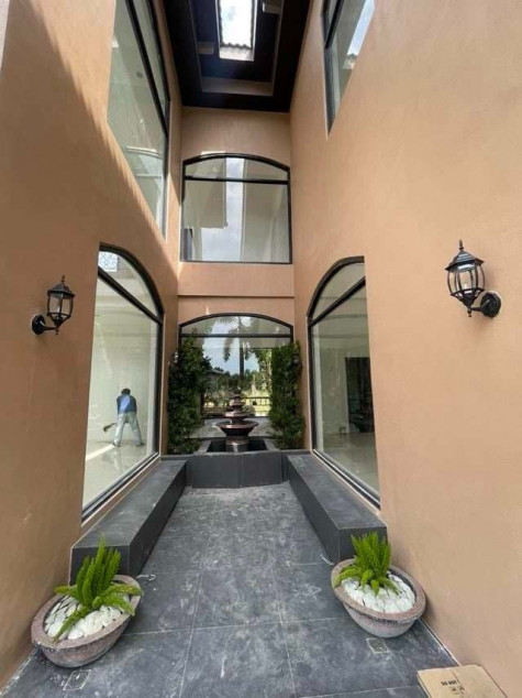 House and Lot for Sale at Portofino Heights Daang Hari