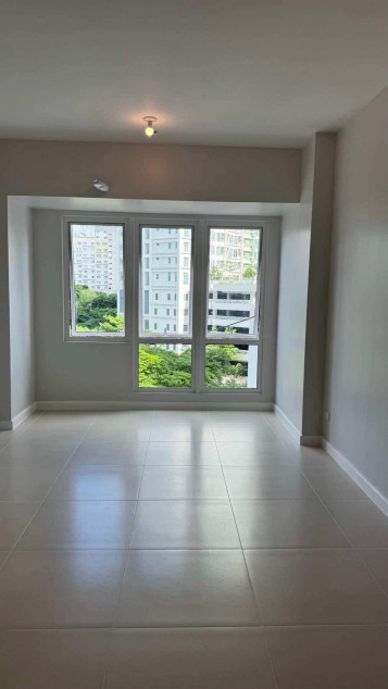 2BR Condo Unit for Sale - Solinea Tower 4, Cebu Business Park, Cebu City