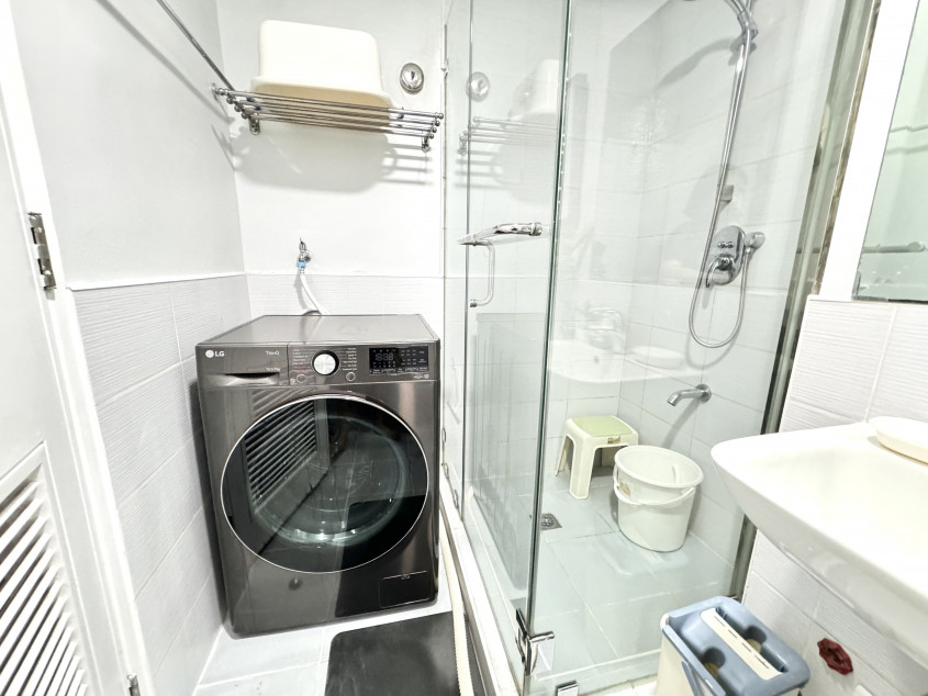 FOR SALE: Fully Furnished 2 Bedroom Unit at Mckinley Park Residences, BGC, Taguig City