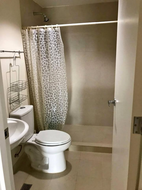 123 sqm 3-BR Condo with Balcony and Parking for Sale at The Grove by Rockwell, Pasig City