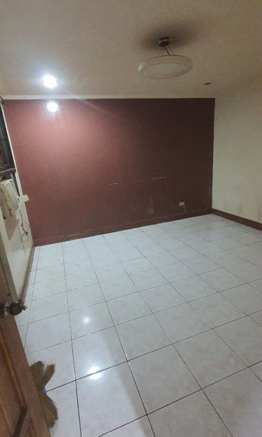 122 sqm 3-BR Condo for Rent in Binondo, Manila