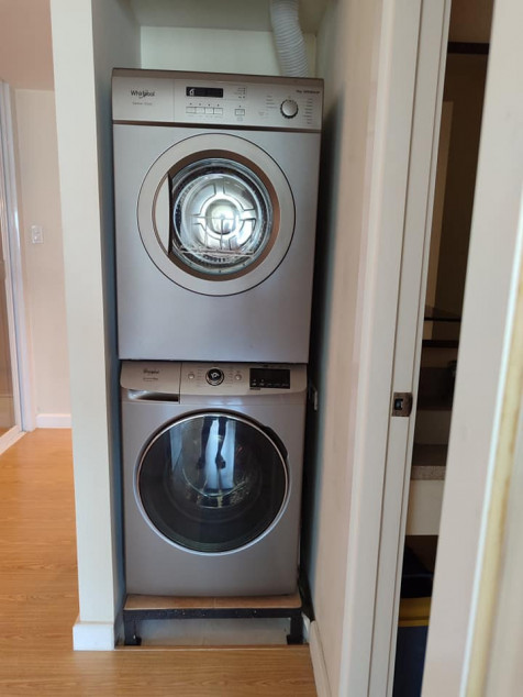 68 sqm 1-BR Condo with Parking for Sale at The Grove by Rockwell, Pasig City