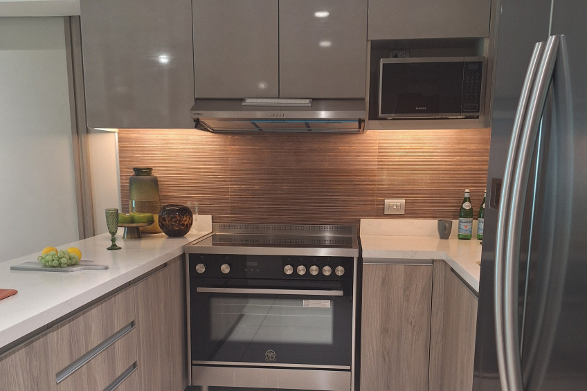 Stylish Two-Bedroom Condo with Balcony for Sale at Empress Capitol Commons (47O), Pasig City