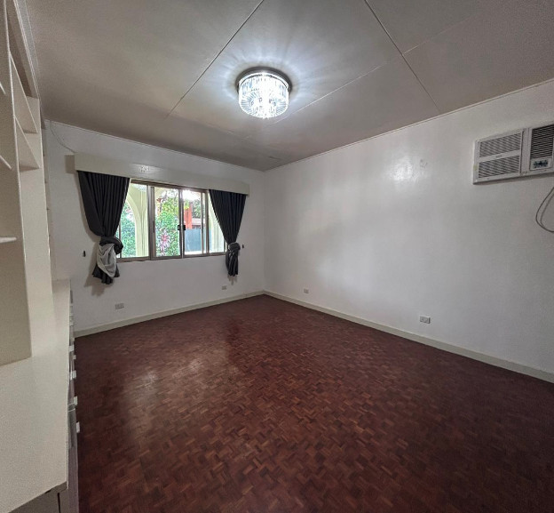 1200 sqm House for Rent at Tamarind, Dasmariñas Village, Makati City