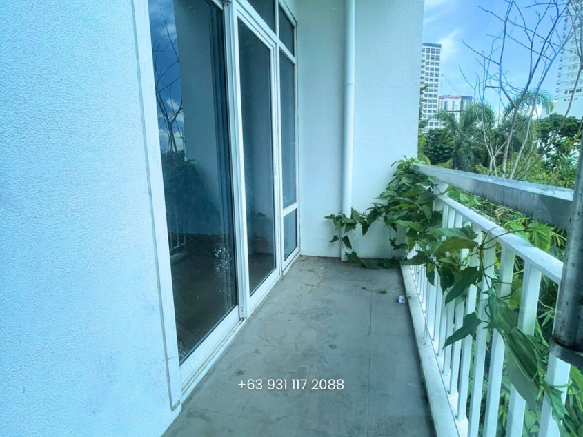 3BR Special Park Suites for Sale - 1016 Residences, Cebu Business Park, Cebu City