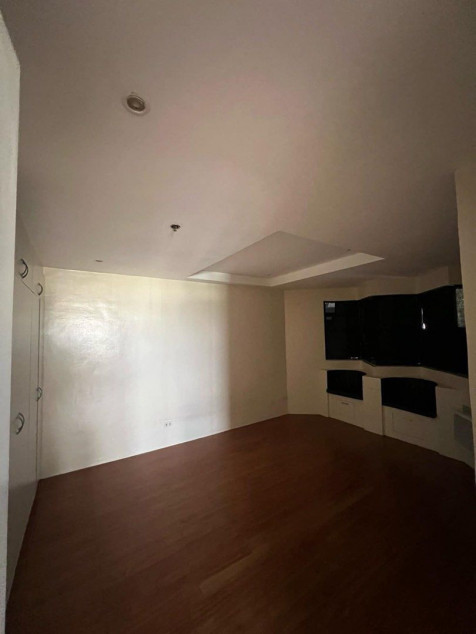 135 sqm 3BR Condo for Rent at Phoenix Heights, Bagong Ilog, Pasig City