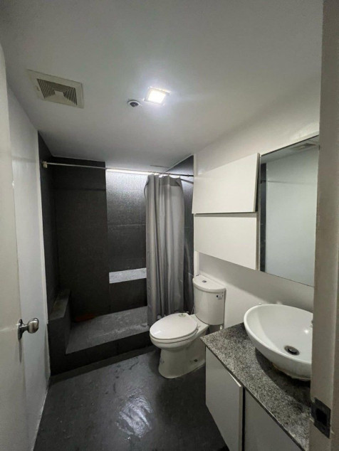 135 sqm 3BR Condo for Rent at Phoenix Heights, Bagong Ilog, Pasig City