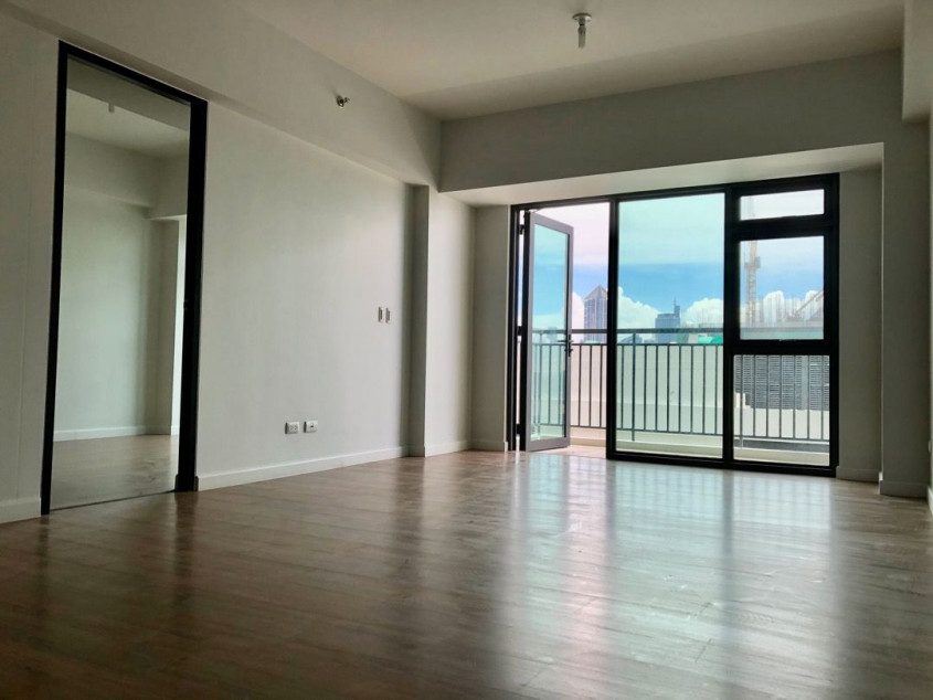 65 sqm 1BR Condo for Sale at Circuit Makati, Carmona, Makati City