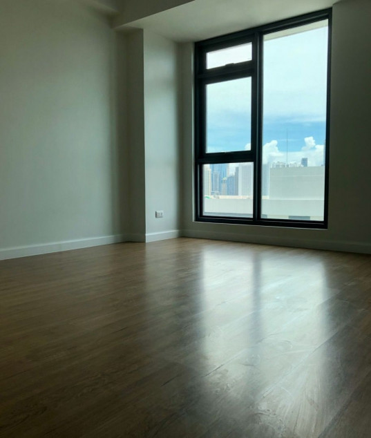 65 sqm 1BR Condo for Sale at Circuit Makati, Carmona, Makati City
