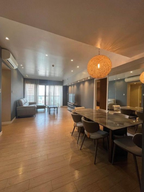 125 sqm 2BR w/ Parking For Rent in One Shangri-la Place, Mandaluyong