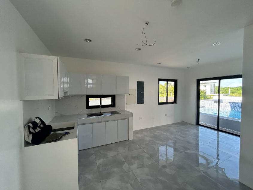 Kota Keluarga Modern Beach House